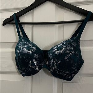 Victoria’s Secret bra